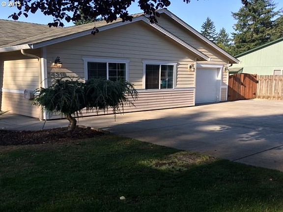3rd image of 14318 NE 97th Cir