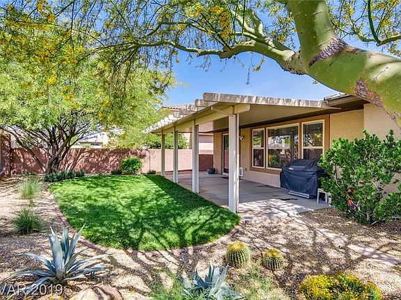 2nd image of 7077 Arcadia Glen Ct