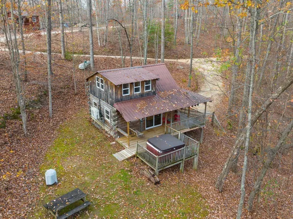 1704 Chop Chestnut Rd, Stanton, KY 40380