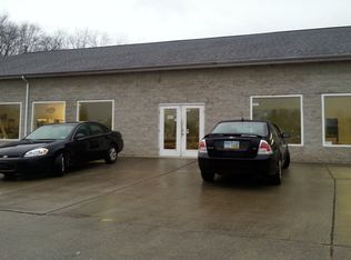 892 Orchard Park Rd, Hurricane, WV 25526