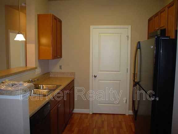 3rd image of 3722-106 Burt Dr