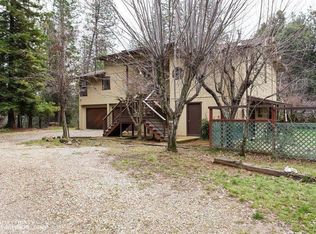 15443 Lakeview Dr, Grass Valley, CA 95945