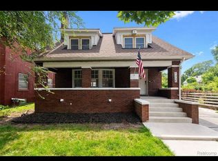 1725 Seyburn St, Detroit, MI 48214