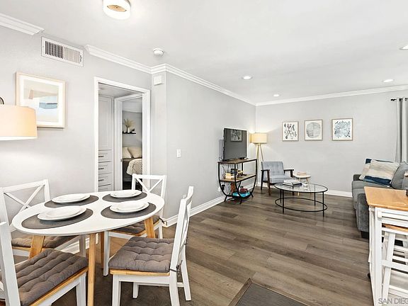 3rd image of 1756 Essex St Unit 201