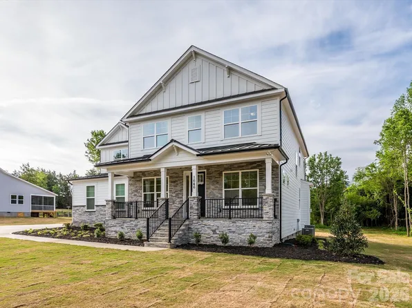 1646 Farrow Dr, Rock Hill, SC 29732