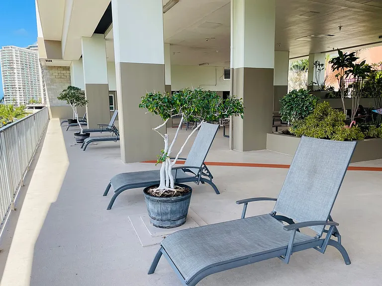 1920 Ala Moana Blvd #1410 — Photo 6