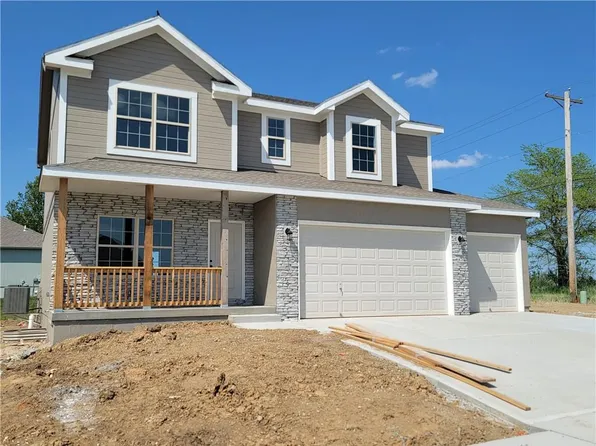 1000 Fox Trot Dr, Odessa, MO 64076