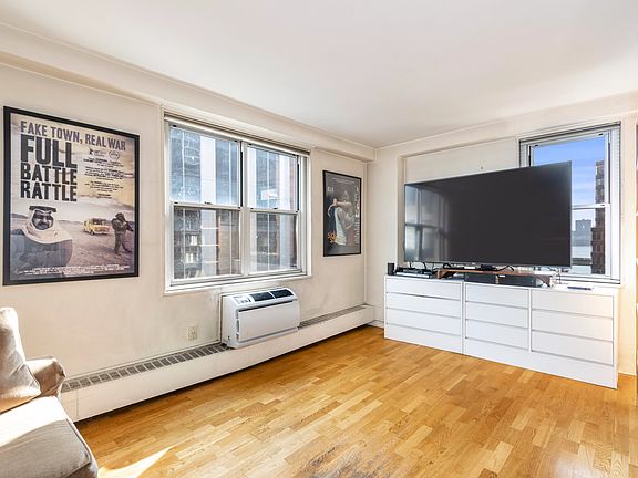 4th image of 303 W 66th St APT 8EE