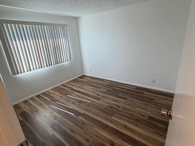 1632 Orizaba Ave #2 — Photo 5