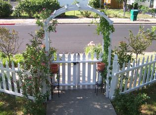 201 W Arroyo St, Reno, NV 89509