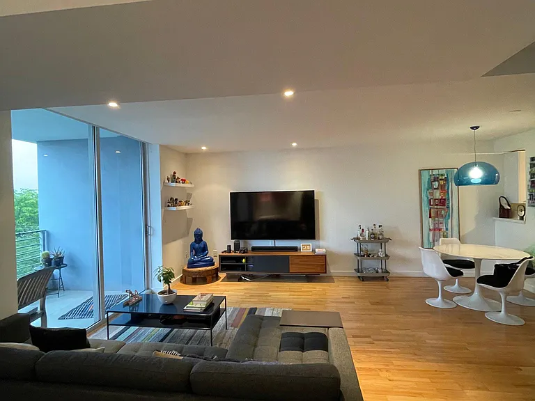 3339 Virginia St — Photo 1