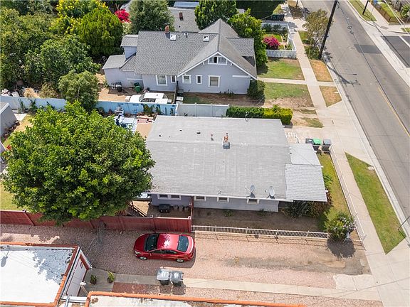 4th image of 360 E La Veta Ave