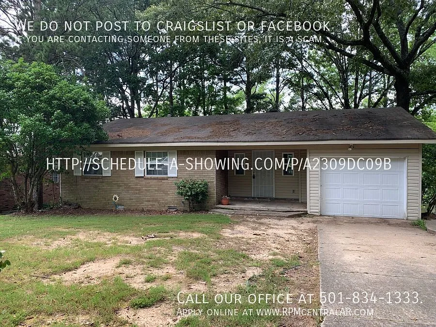 1306 E Twin Lakes Dr