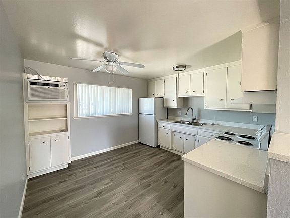 5th image of 2823-2831 El Camino Ave #2831-19