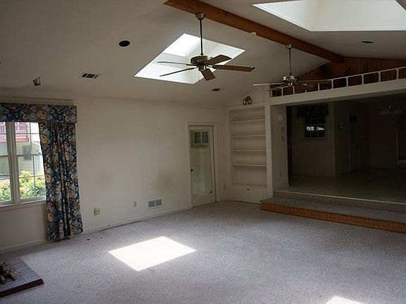 3rd image of 2365 Rolling Acres Dr SW