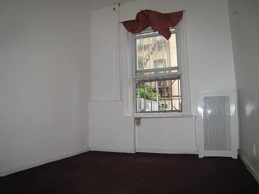 Rented by Rapid Realty Upper West Side LLC | media 60