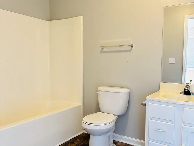420 S Maple St — Photo 7