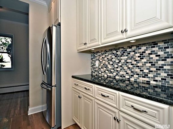 2nd image of 120 Morris Ave APT A5