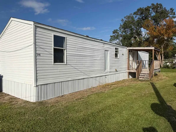345 Fox St, Kountze, TX 77625