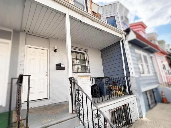 664 E Wensley St, Philadelphia, PA 19134