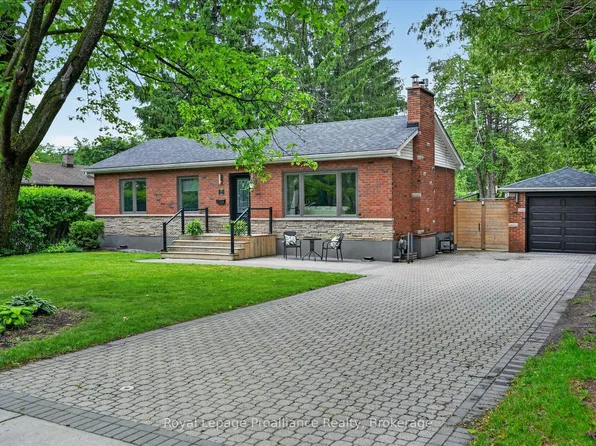 59 Wallis Dr, Peterborough, ON K9J 6B9