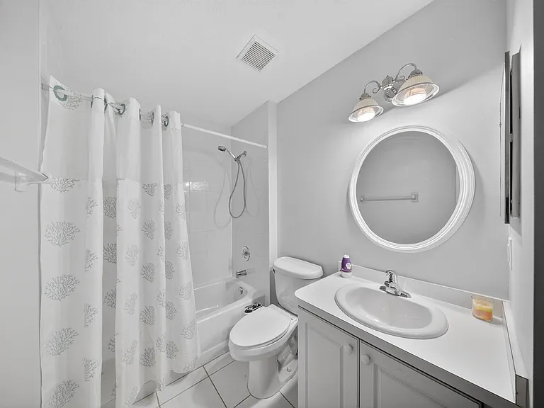 1567 Pheasant Walk #B — Photo 16