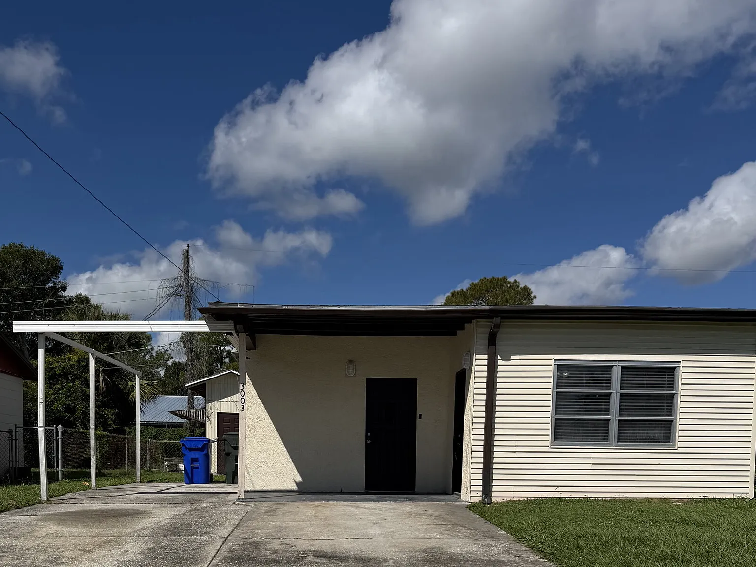 4 bed, 2.0 bath, 1574 sqft, $1,860 — Photo 1