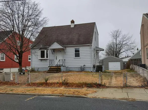 274 Salem Ave, Bellmawr, NJ 08031