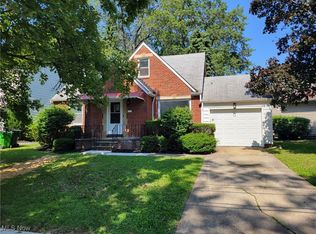 5661 Saxon Dr, Garfield Heights, OH 44125