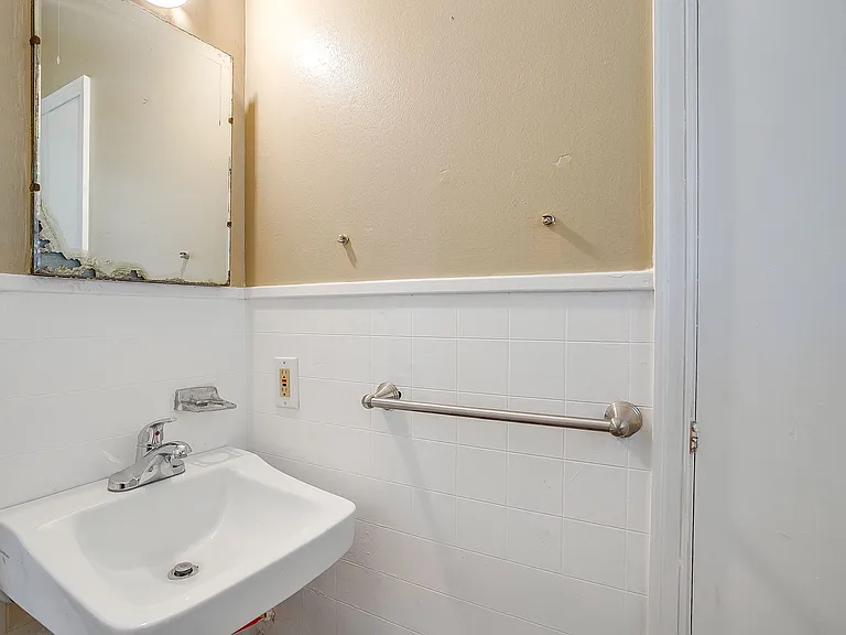 3216 Cockrell Ave — Photo 17