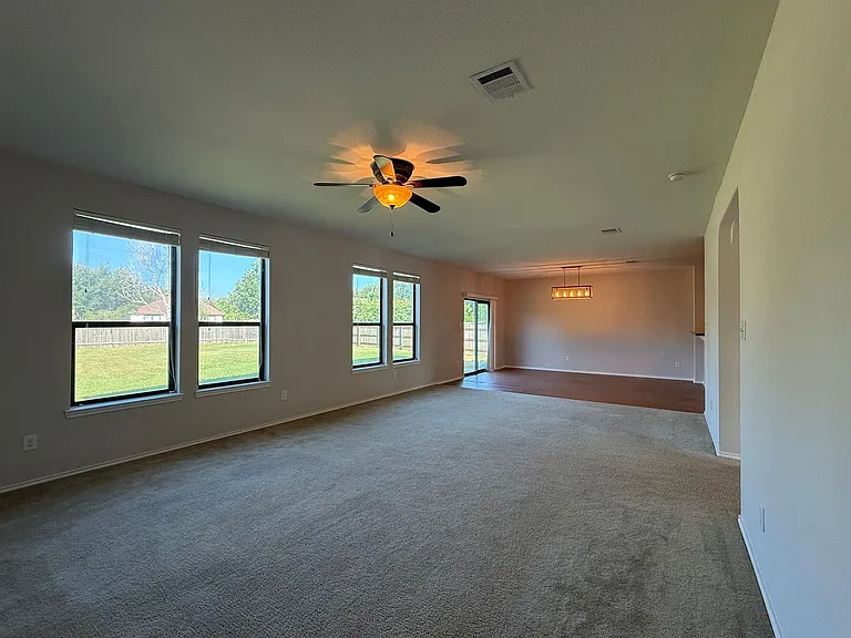 2250 Howry Dr — Photo 10