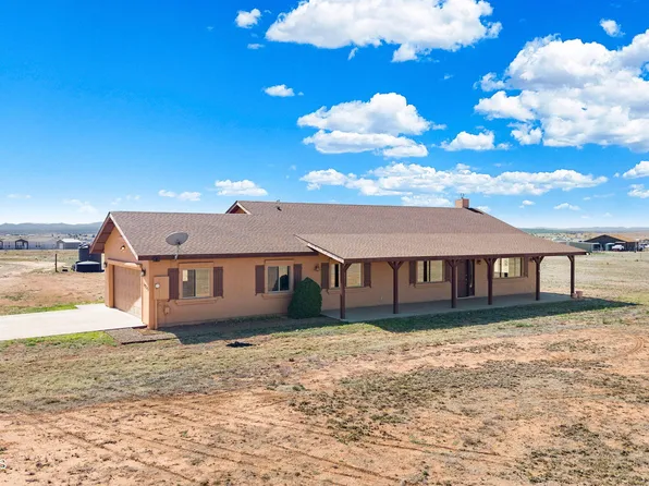 3925 W Harvest Way, Paulden, AZ 86334