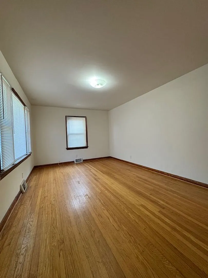 906 N. Audubon Avenue — Photo 2
