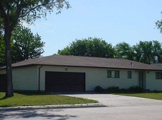 1403 E 8th St, Grand Island, NE 68801