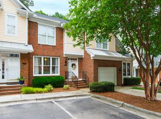 222 Ashton Hall Ln, Raleigh, NC 27609