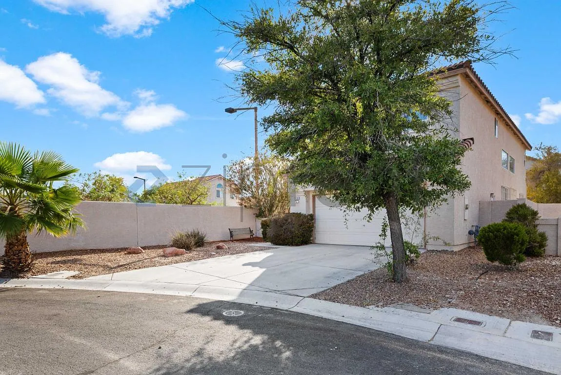 Alta Mira At Summerlin Phase 2 — Photo 2