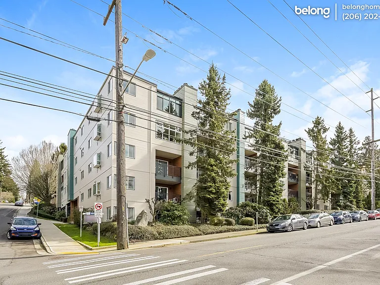 9710 5th Ave NE #307 — Photo 2