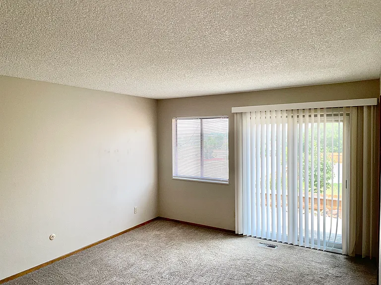 2329 Dublin Blvd — Photo 14
