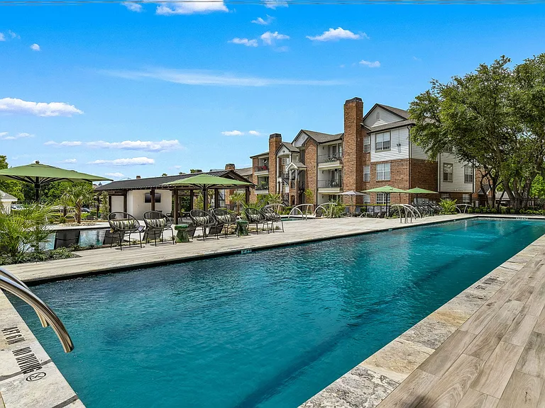 Cortland North Plano — Photo 17