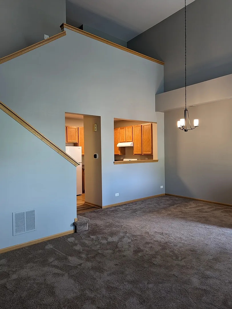 2 bed, 1.5 bath, 1192 sqft, $2,300 — Photo 4