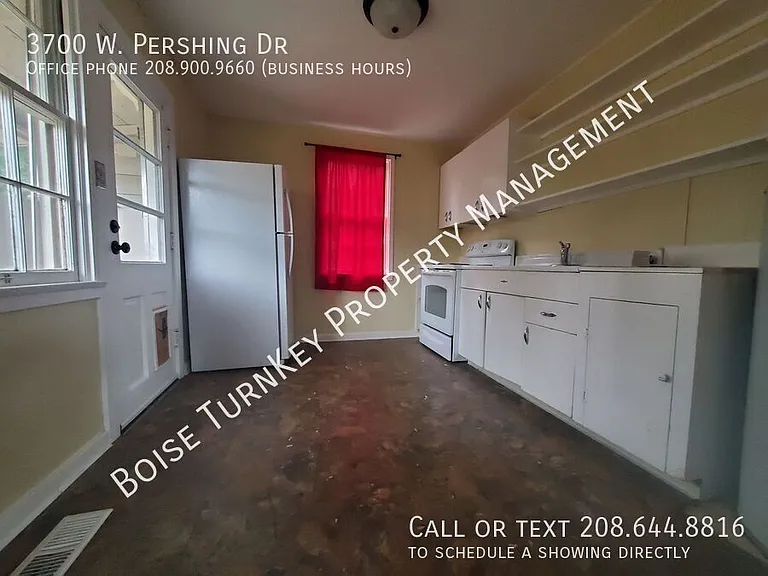 3700 W Pershing Dr — Photo 6