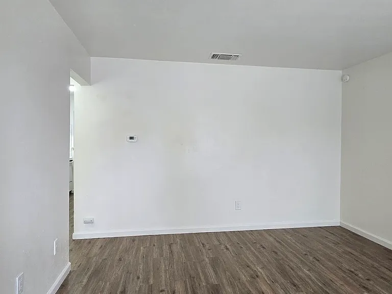 221 E Tuolumne St #221 — Photo 6