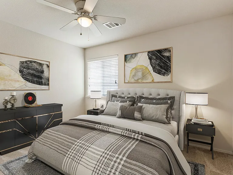 Disclaimer: virtual staging.