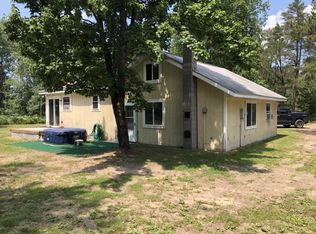 5219 Henning Rd, Lewiston, MI 49756