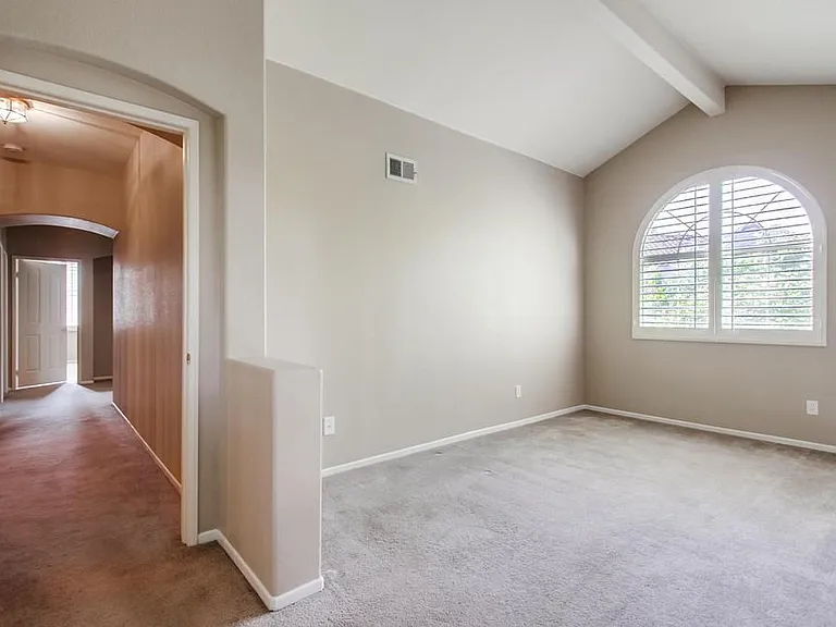 1879 Matin Cir #140 — Photo 41