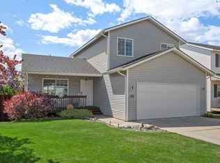 1935 NW Bella Vista Dr, Pullman, WA 99163