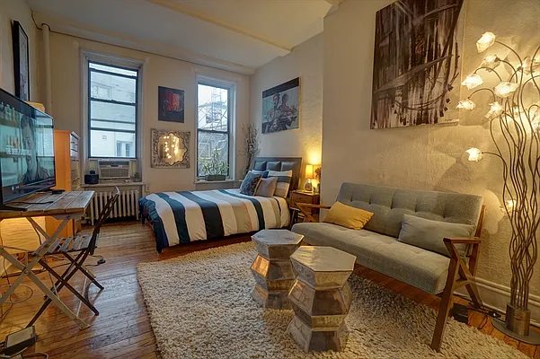 Rented by Oxford Property Group | media 8