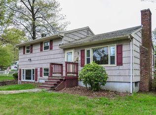 46 Arrowhead Rd, Bellingham, MA 02019