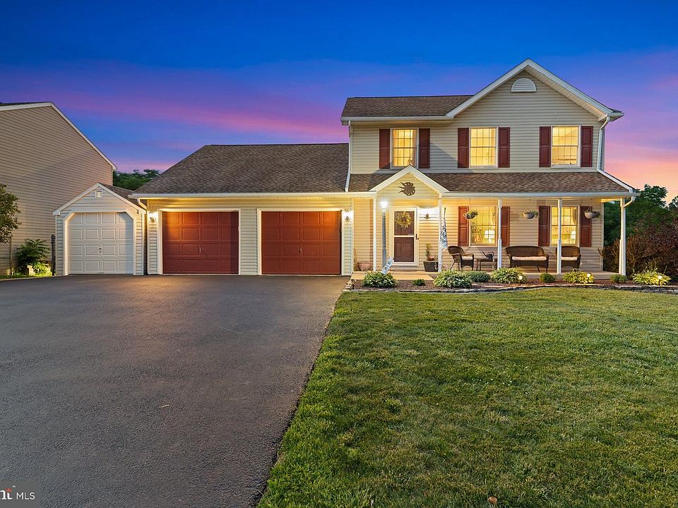 1st image of 2911 Village Square Dr