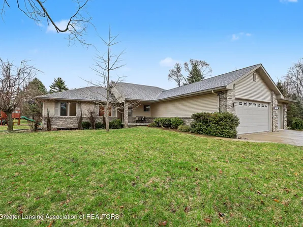 248 Birch Ln, Dimondale, MI 48821